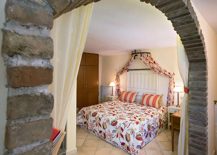 Fundana Apartahotel 4*