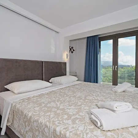 Fundana Apartmanhotel Kanakádesz